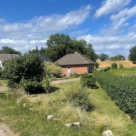 Sunshine House بيت للعطل Kalkhorst